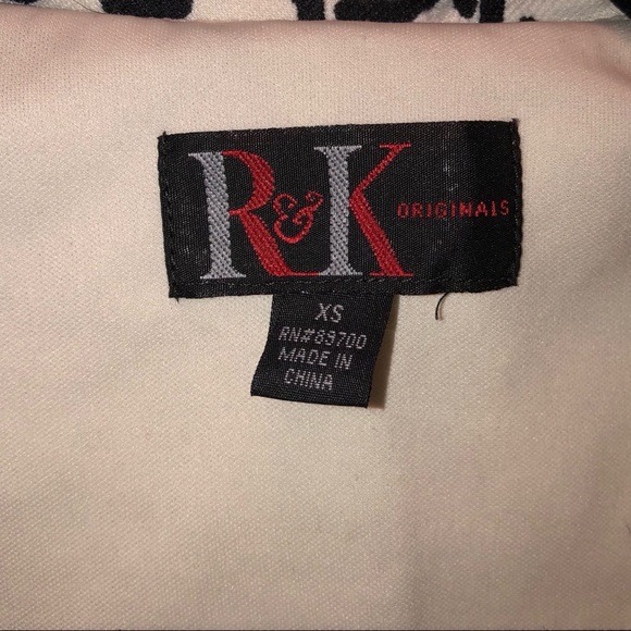 3/$33 Houndstooth Mini with Cute Pockets Size XS - Picture 5 of 5